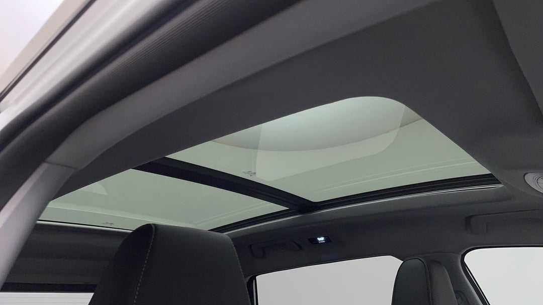 Interior Sunroof/Moonroof
