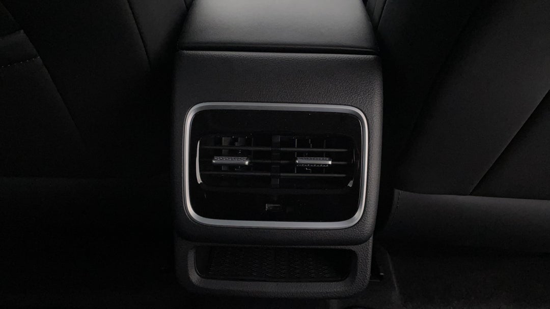 Rear A/C Vent