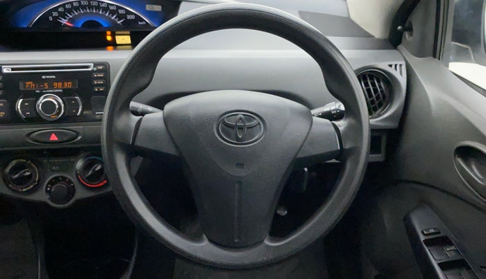 2013 Toyota Etios Liva G, Petrol, Manual, 78,196 km, Steering Wheel Close Up