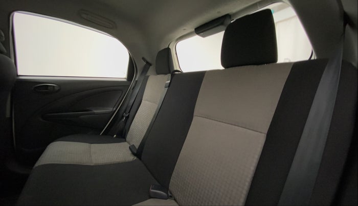2013 Toyota Etios Liva G, Petrol, Manual, 78,196 km, Right Side Rear Door Cabin