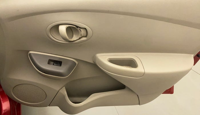 2016 Datsun Go Plus T, Petrol, Manual, 52,163 km, Driver Side Door Panels Control