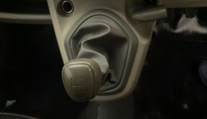 2016 Datsun Go Plus T, Petrol, Manual, 52,163 km, Gear Lever