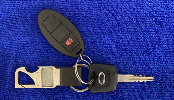 2016 Datsun Go Plus T, Petrol, Manual, 52,163 km, Key Close Up