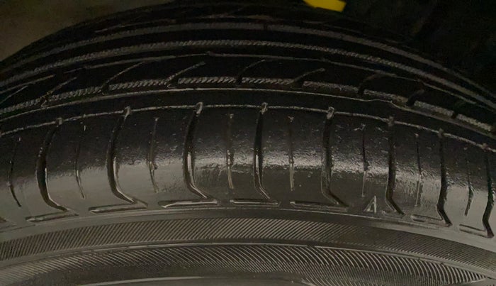 2016 Datsun Go Plus T, Petrol, Manual, 52,163 km, Right Rear Tyre Tread