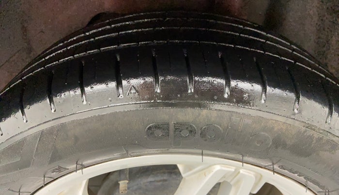 2017 Ford Figo Aspire 1.2 TITANIUM PETROL, Petrol, Manual, 14,932 km, Left Rear Tyre Tread