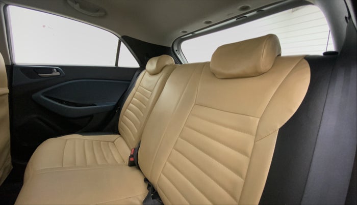2015 Hyundai i20 Active 1.2 SX, Petrol, Manual, 71,709 km, Right Side Rear Door Cabin