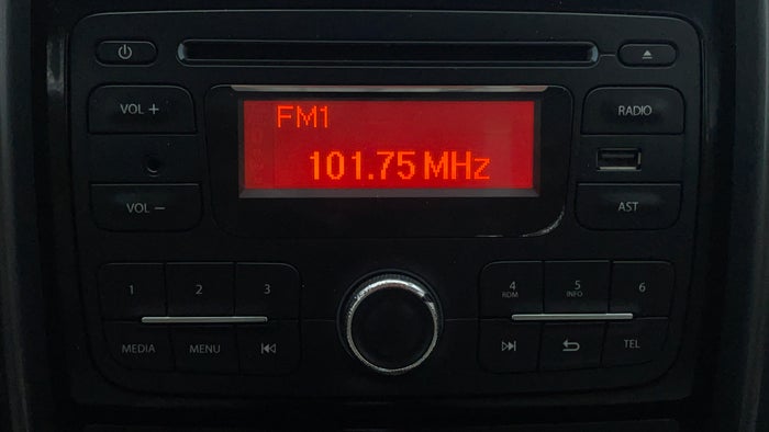 RENAULT DUSTER-Infotainment System
