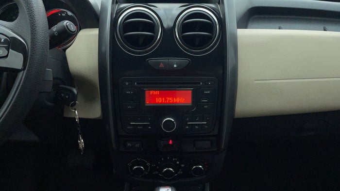 RENAULT DUSTER-Center Console