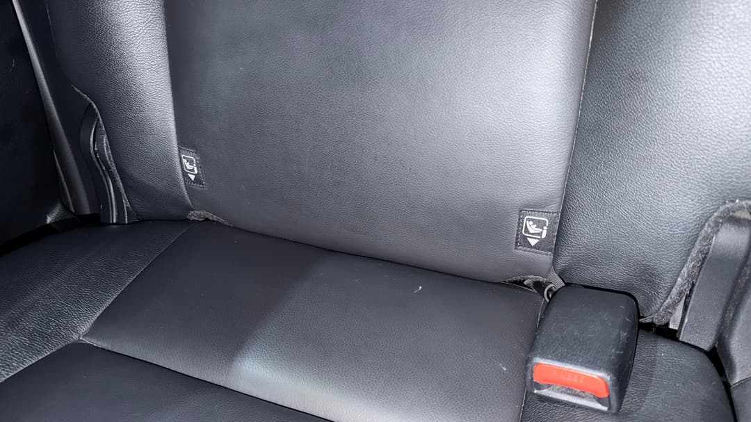 2021 Toyota Hilux Sr5 (4x4), Automatic, 80867 km, Child Seat Anchor Points
