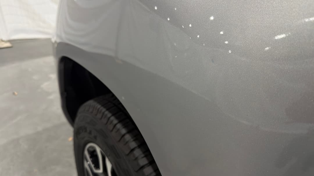 2021 Toyota Hilux Sr5 (4x4), Automatic, 80867 km, Quarter Panel Front LHS Guard Dent