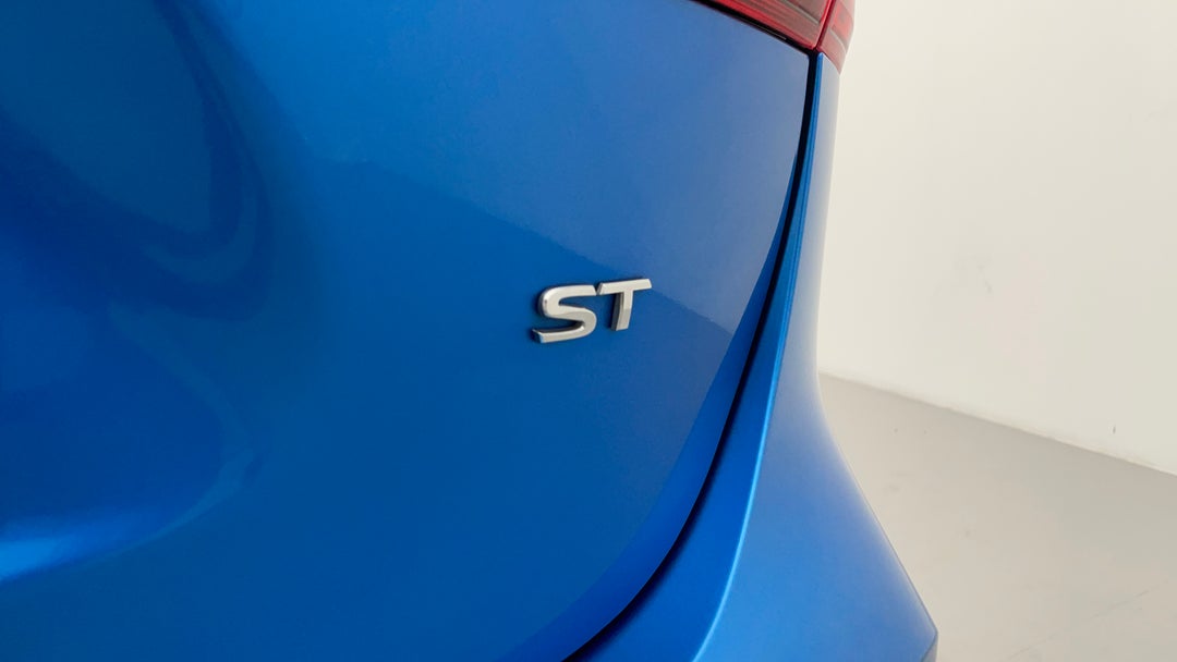 Badge (Boot Right Side)