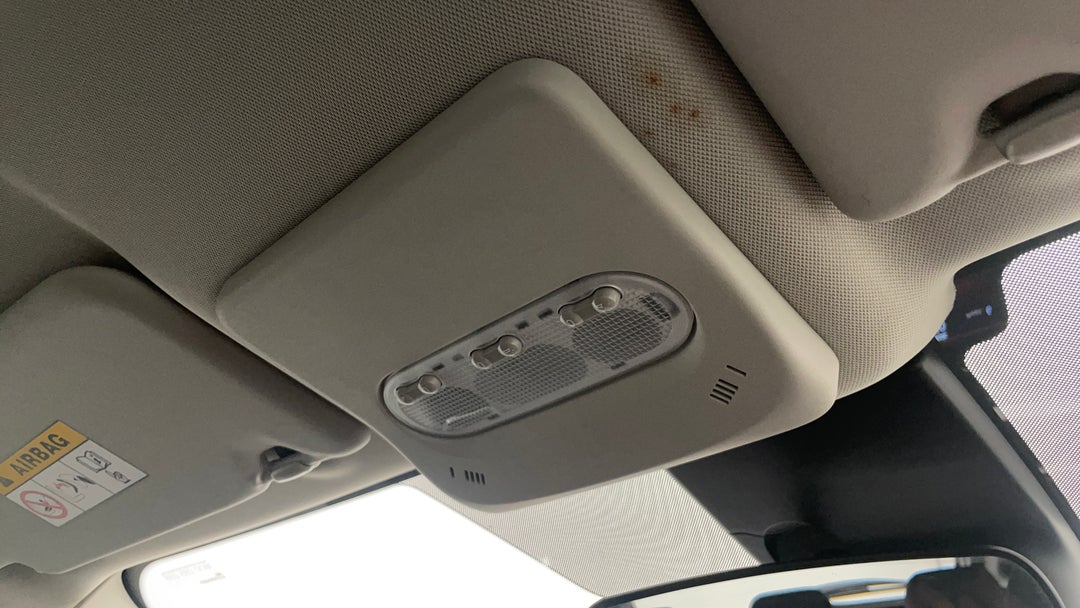 On-Roof Controls/Sunglass holder