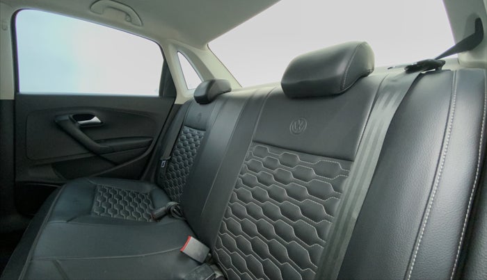 2019 Volkswagen Ameo COMFORTLINE 1.0, Petrol, Manual, 65,498 km, Right Side Rear Door Cabin