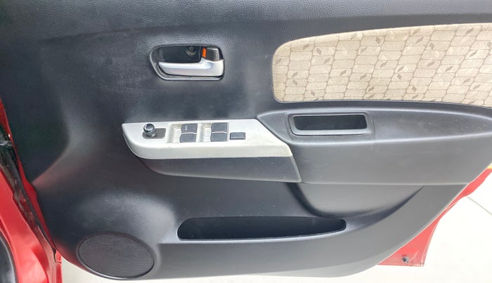 2013 Maruti Wagon R 1.0 VXI, Petrol, Manual, 45,434 km, Driver Side Door Panels Control
