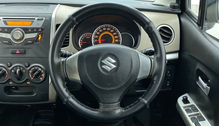 2013 Maruti Wagon R 1.0 VXI, Petrol, Manual, 45,434 km, Steering Wheel Close Up