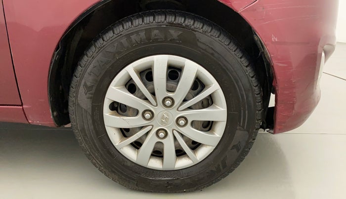 2015 Hyundai i10 SPORTZ 1.1, Petrol, Manual, 45,907 km, Right Front Wheel