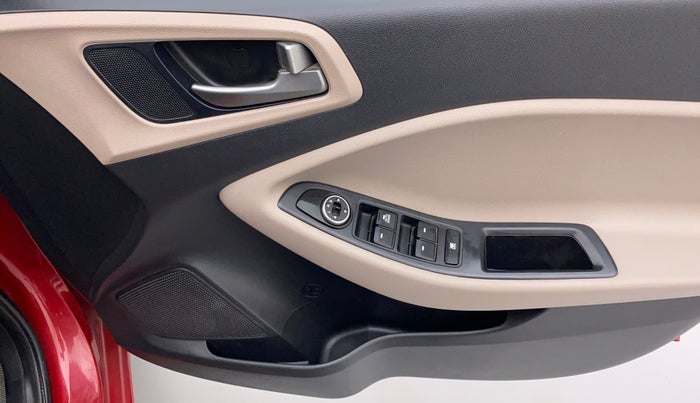 2016 Hyundai Elite i20 MAGNA 1.2, Petrol, Manual, 76,525 km, Driver Side Door Panels Control