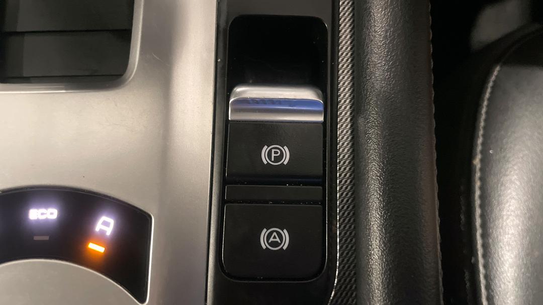 2021 GWM Ute Cannon-X (4x4), Automatic, 75654 km, Handbrake