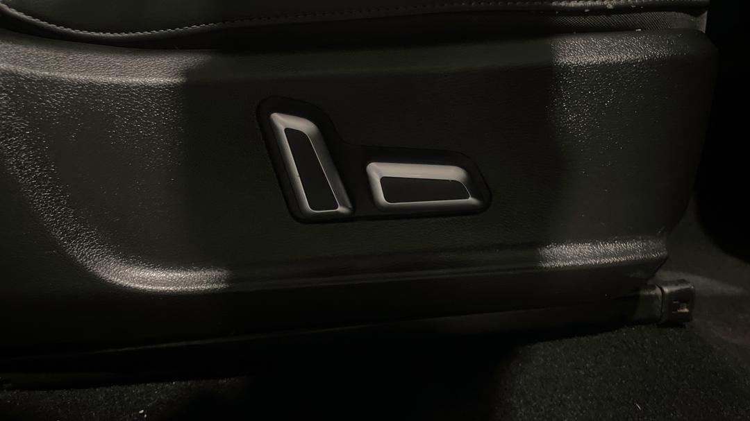 2021 GWM Ute Cannon-X (4x4), Automatic, 75654 km, Drivers Side Adjustment Panel