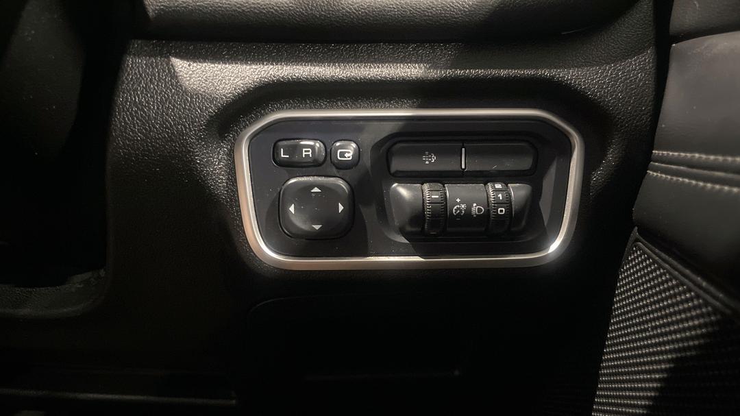 2021 GWM Ute Cannon-X (4x4), Automatic, 75654 km, Utility Switches/Buttons