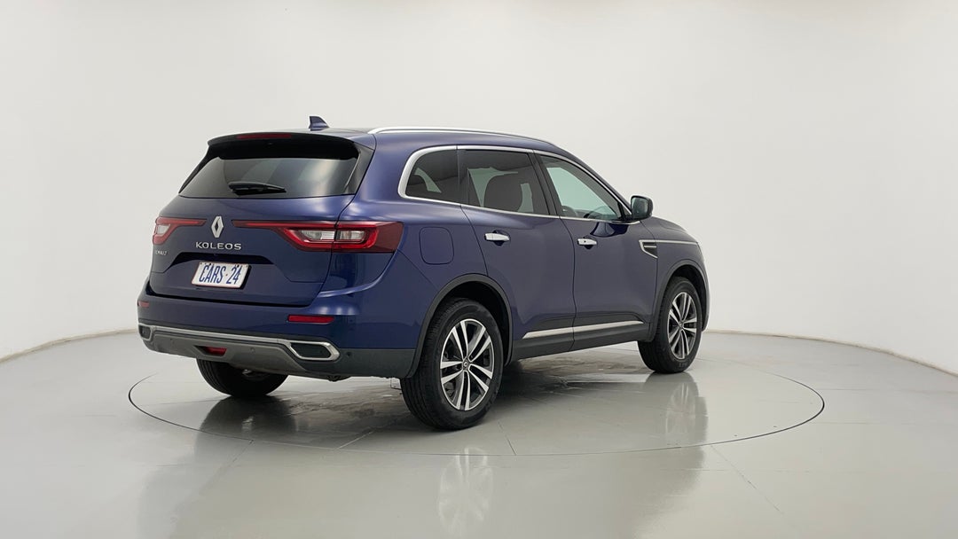 Right Back Diagonal (45- Degree) View