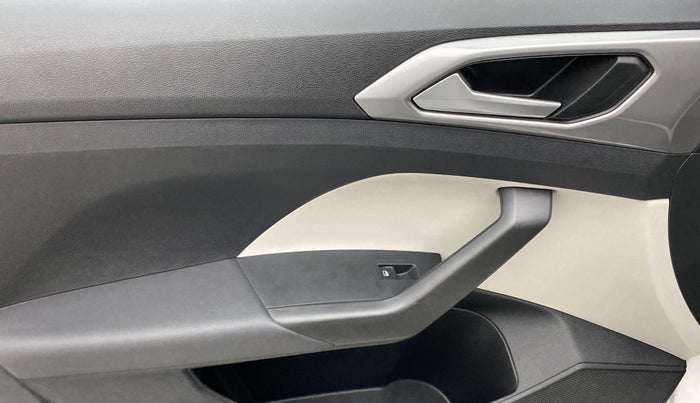 2021 Volkswagen TAIGUN GT PLUS 1.5 TSI DSG, Petrol, Automatic, 11,686 km, Left front window switch / handle - Power window makes minor noise