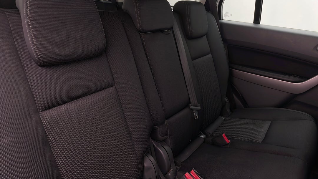 2016 Ford Everest Trend (rwd), Automatic, 84386 km, Right Side Rear Door Cabin View