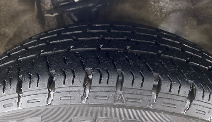2017 Maruti Alto K10 VXI P, CNG, Manual, 53,519 km, Right Front Tyre Tread