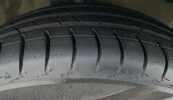2016 Maruti Celerio VXI d, Petrol, Manual, 55,724 km, Right Front Tyre Tread