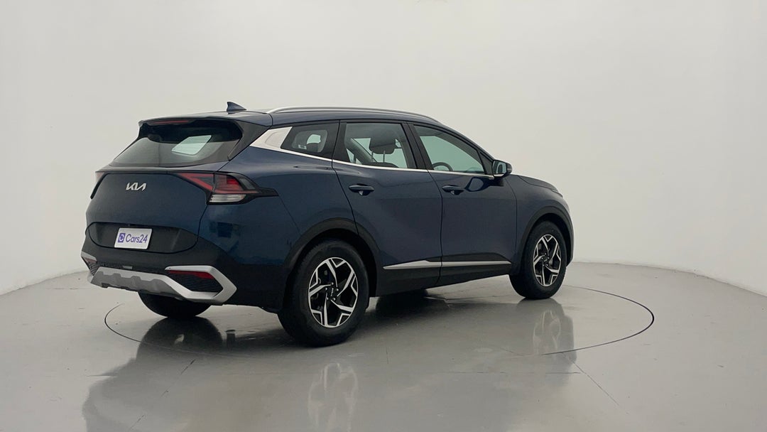 Right Back Diagonal (45- Degree) View