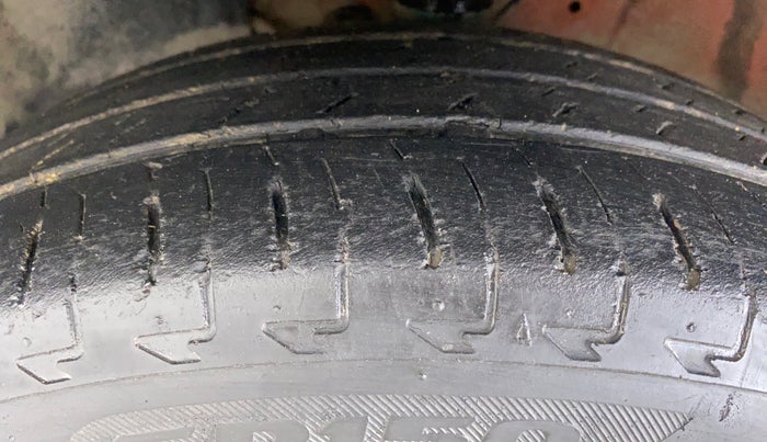 2017 Maruti IGNIS ZETA 1.2 K12, Petrol, Manual, 57,710 km, Left Front Tyre Tread