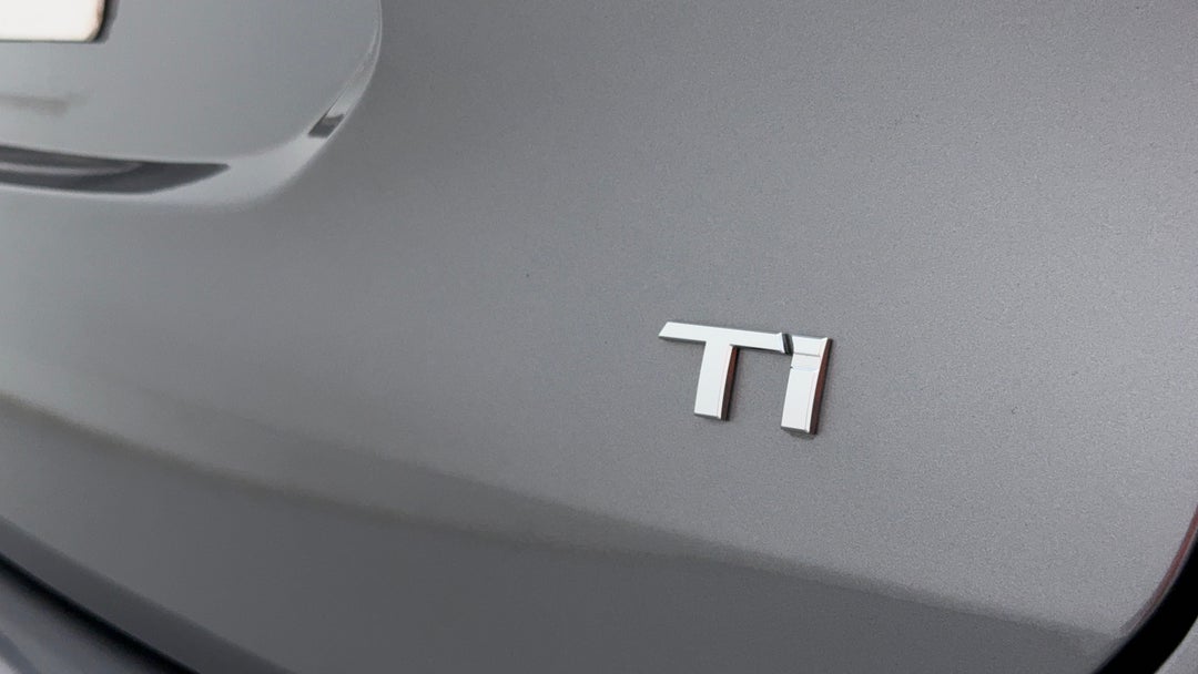 Badge (Boot Right Side)