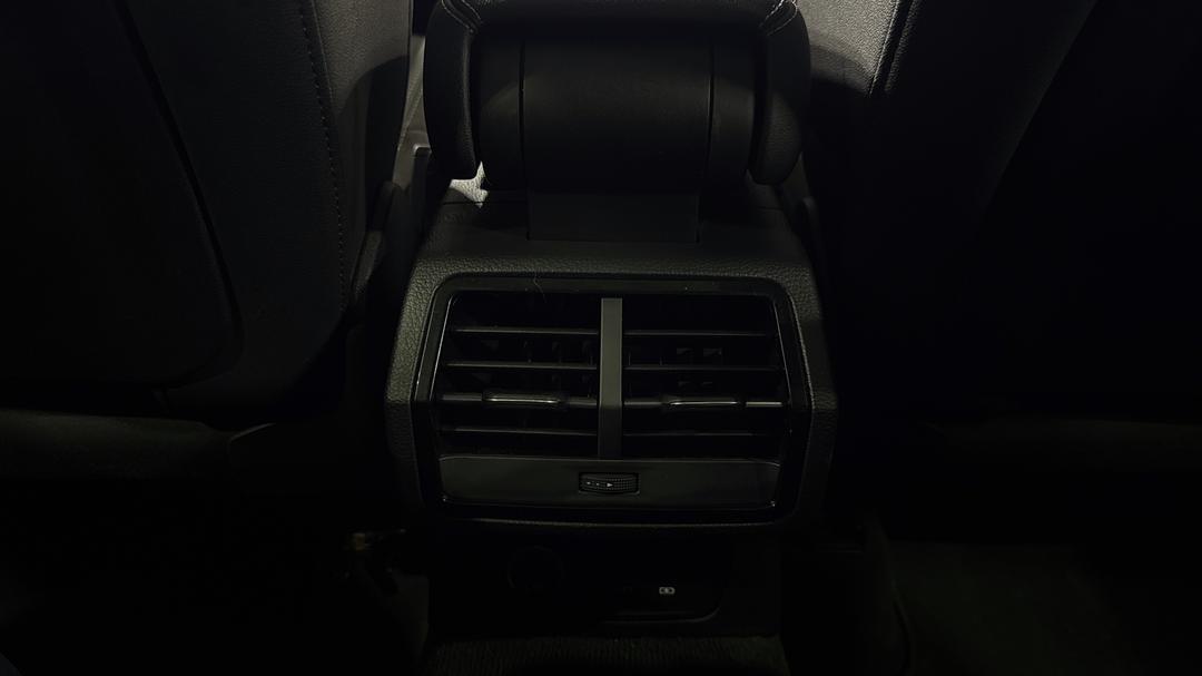 2020 Audi Q3 40 Tfsi Quattro S Line, Automatic, 62256 km, Rear A/C Vent