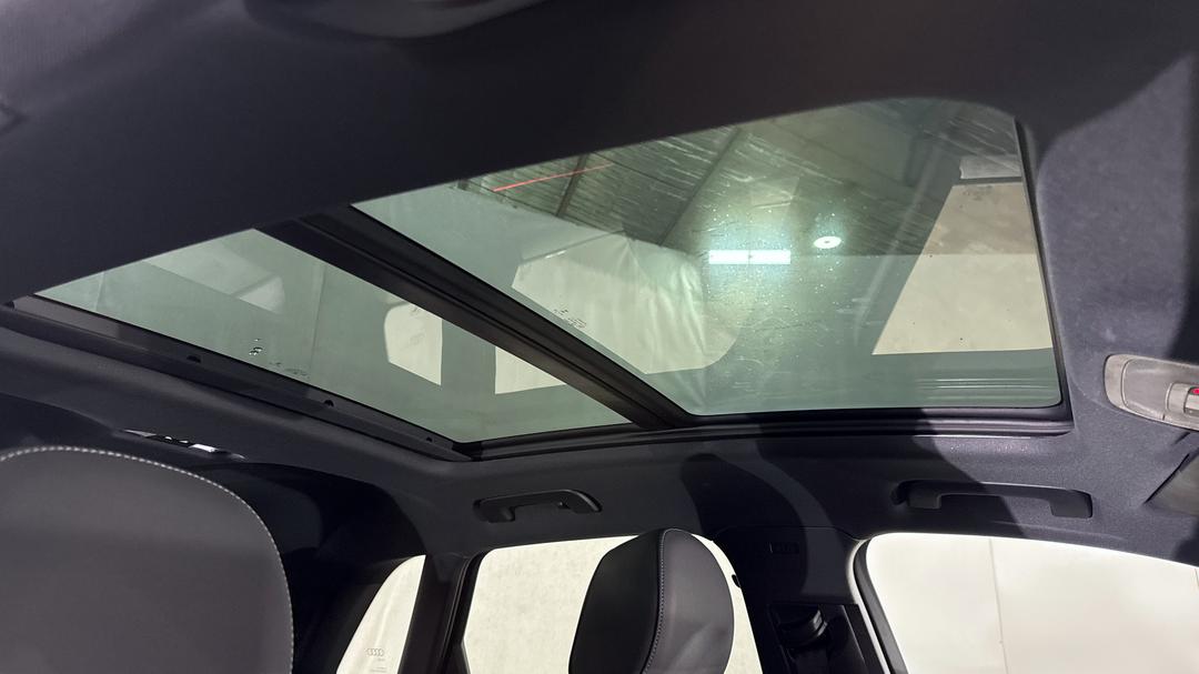 2020 Audi Q3 40 Tfsi Quattro S Line, Automatic, 62256 km, Interior Sunroof/Moonroof