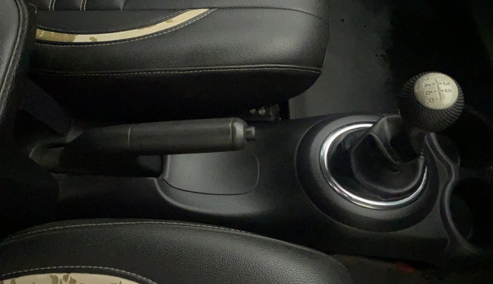 2017 Honda BR-V 1.5L I-VTEC S, Petrol, Manual, 37,073 km, Gear Lever