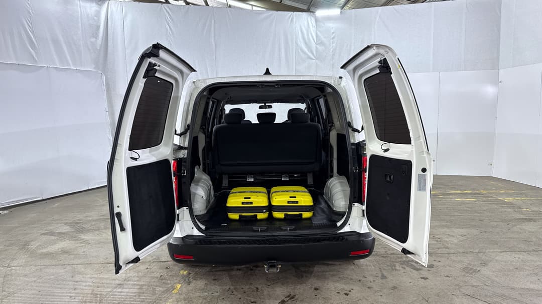2020 Hyundai Iload 6s Twin Swing, Automatic, 101833 km, Boot Inside View with Luggage
