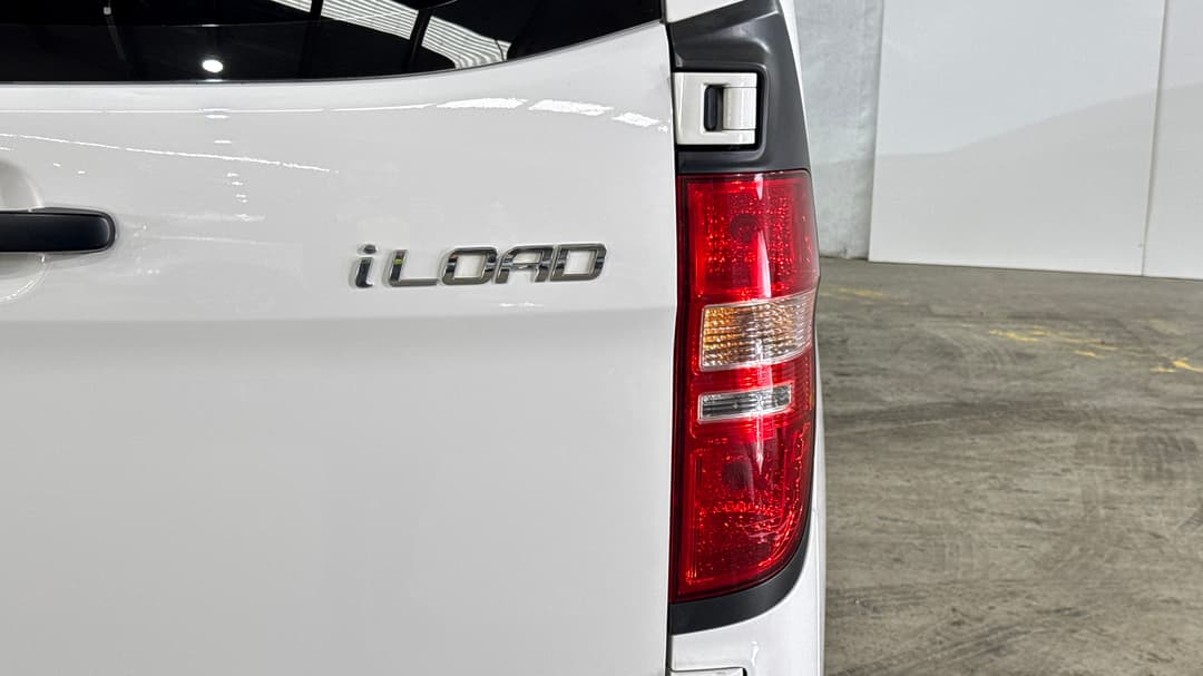 2020 Hyundai Iload 6s Twin Swing, Automatic, 101833 km, Badge (Boot Right Side)