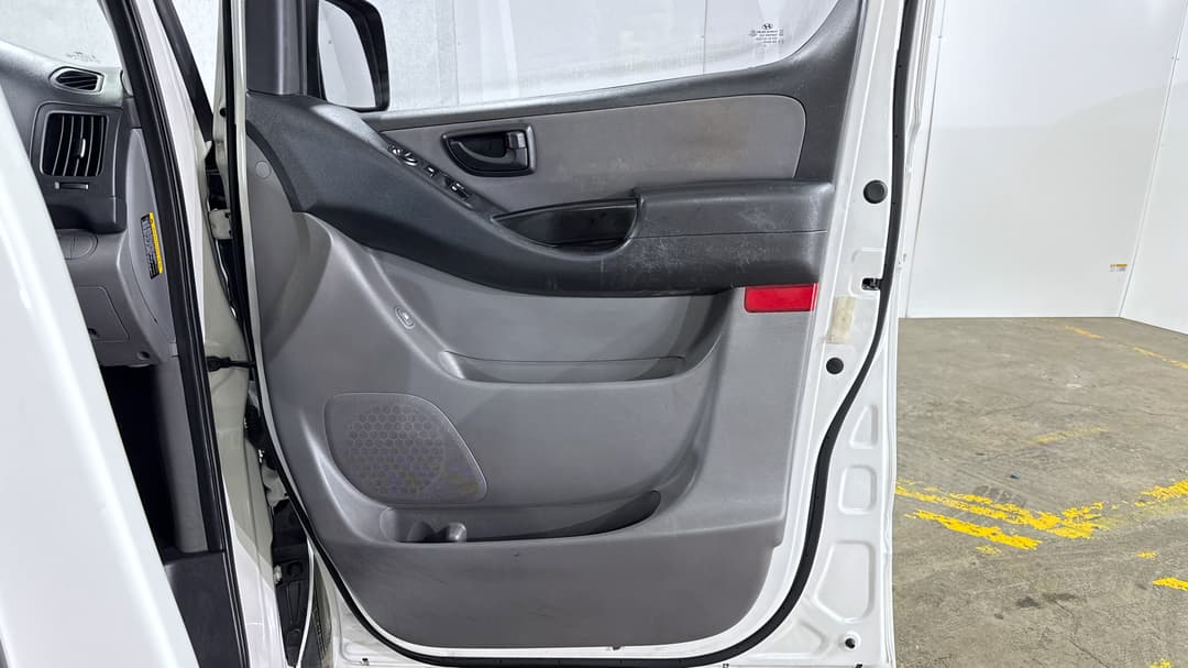 2020 Hyundai Iload 6s Twin Swing, Automatic, 101833 km, Speaker View