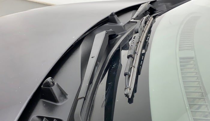 2017 Maruti Ertiga ZDI + SHVS, Diesel, Manual, 1,22,292 km, Front windshield - Wiper nozzle not functional