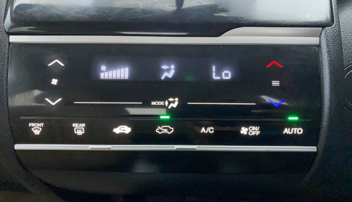 2017 Honda Jazz 1.2 V AT, Petrol, Automatic, 31,057 km, Automatic Climate Control