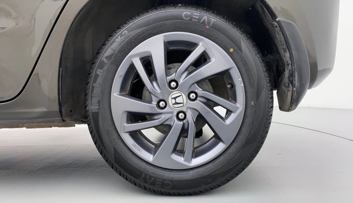 2017 Honda Jazz 1.2 V AT, Petrol, Automatic, 31,057 km, Left Rear Wheel