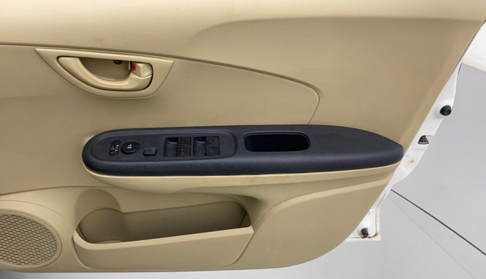 2016 Honda Amaze 1.2L I-VTEC S, Petrol, Manual, 51,836 km, Driver Side Door Panels Control