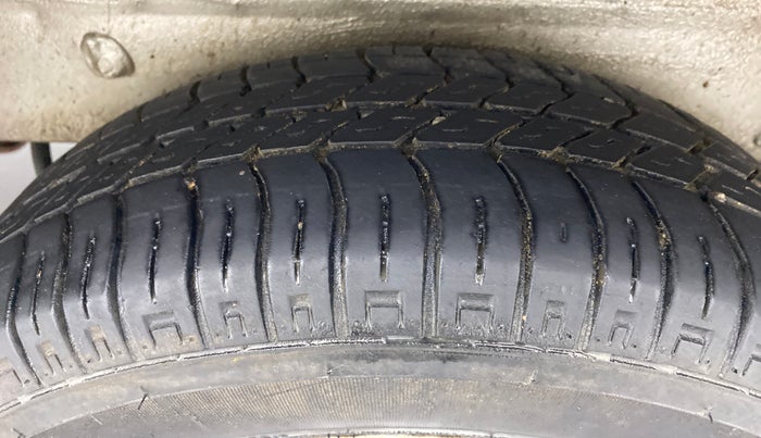 2017 Maruti OMNI E STD, Petrol, Manual, 18,900 km, Left Rear Tyre Tread