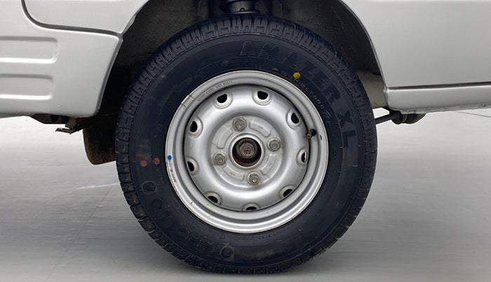 2017 Maruti OMNI E STD, Petrol, Manual, 18,900 km, Right Front Wheel