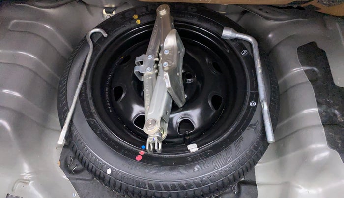 2019 Maruti Alto K10 VXI P, Petrol, Manual, 6,035 km, Spare Tyre