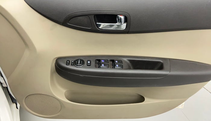 2014 Hyundai i20 SPORTZ 1.2 VTVT, Petrol, Manual, 59,007 km, Driver Side Door Panels Control