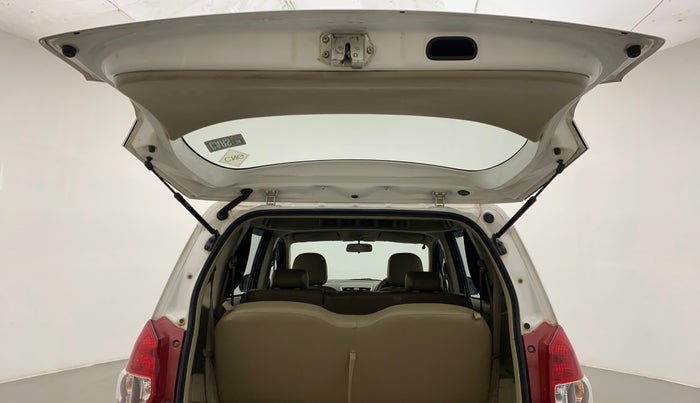 2016 Maruti Ertiga VXI CNG, CNG, Manual, 98,246 km, Boot Door Open