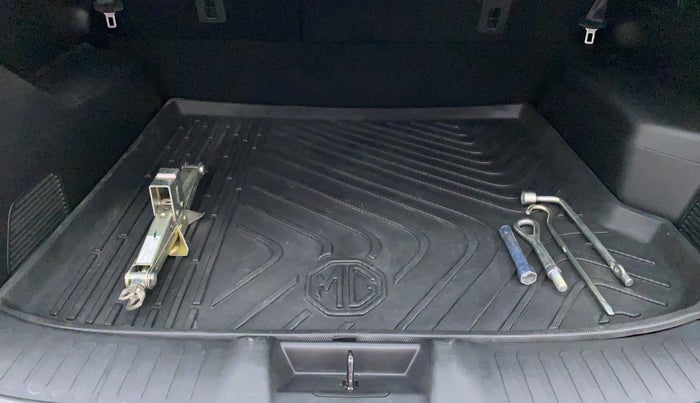 2019 MG HECTOR SHARP DCT PETROL, Petrol, Automatic, 17,185 km, Boot Inside