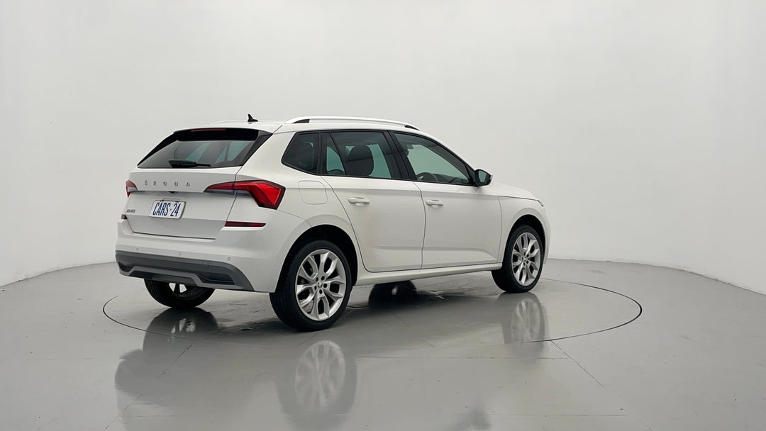 Right Back Diagonal (45- Degree) View