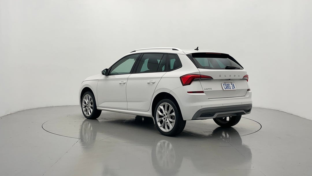 Left Back Diagonal (45- Degree) View